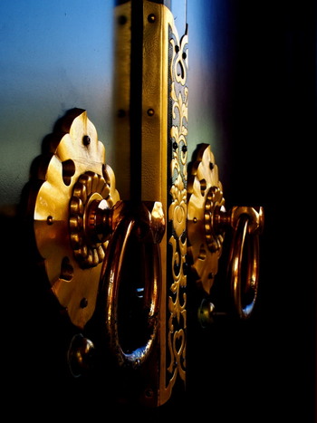 image14.jpg traditional ninja hardware door knocker