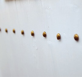 tack_img_07 simple decor tack and nails, installation example - using as a wall decoration