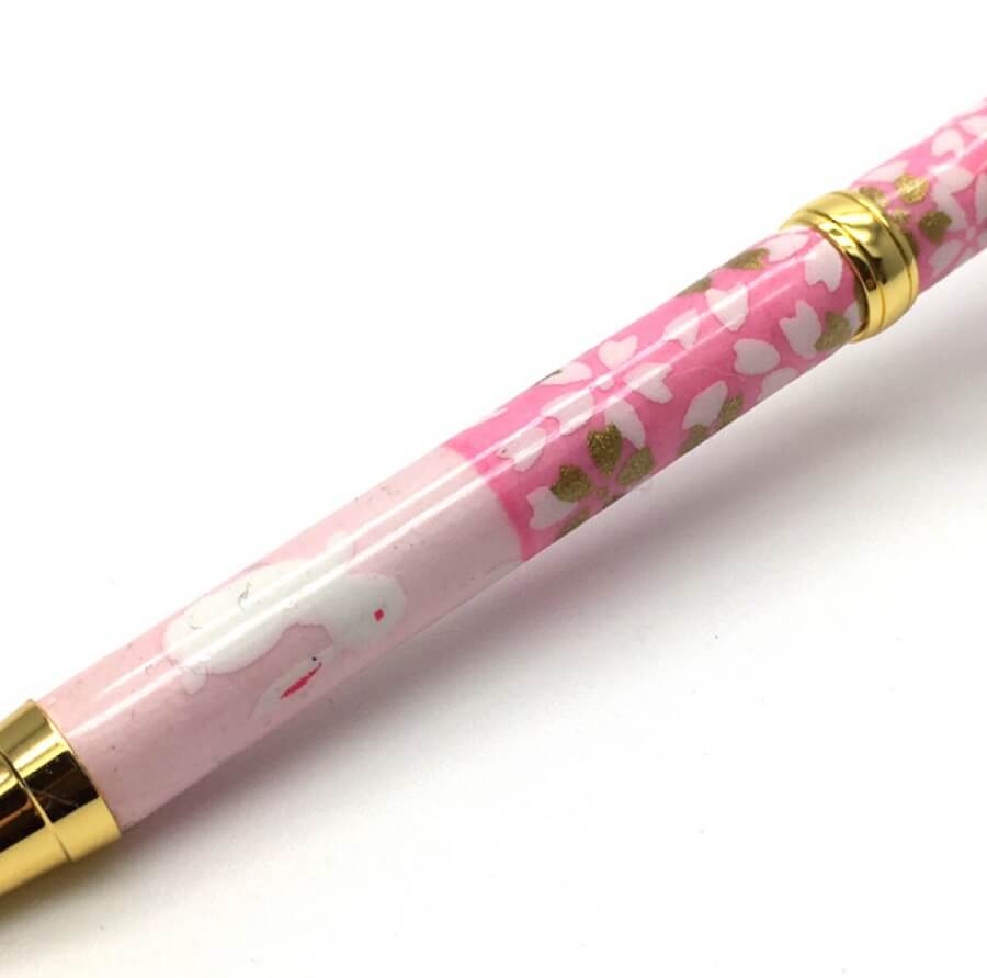 FST-TM-1600-PK-2 Handmade Ballpoint Pen made in Japan, Mino Washi Japanese paper series, Ichimatsu Pink, details of pen body