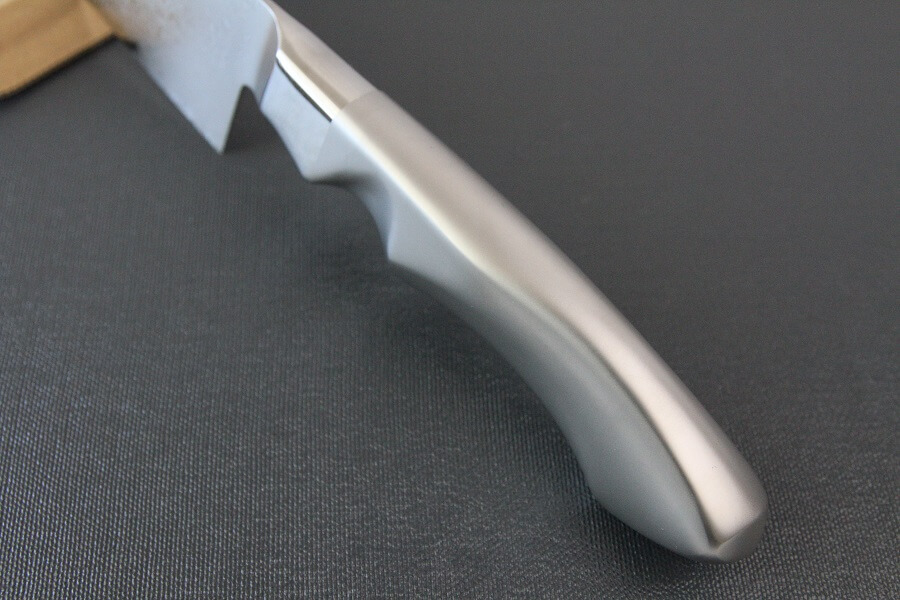 DamMona_Gyuto240_06 Japanese Chef Knife, Damascus Gyuto size L, details of handle top view