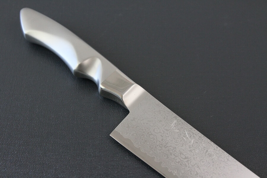 DamMona_Gyuto240_07 Japanese Chef Knife, Damascus Gyuto size L, diagonal front view