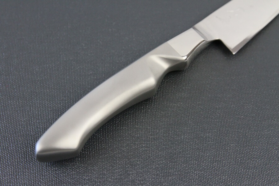 DamMona_Petit_05 Japanese Chef Knife, Petit utility knife size 120mm, handle view