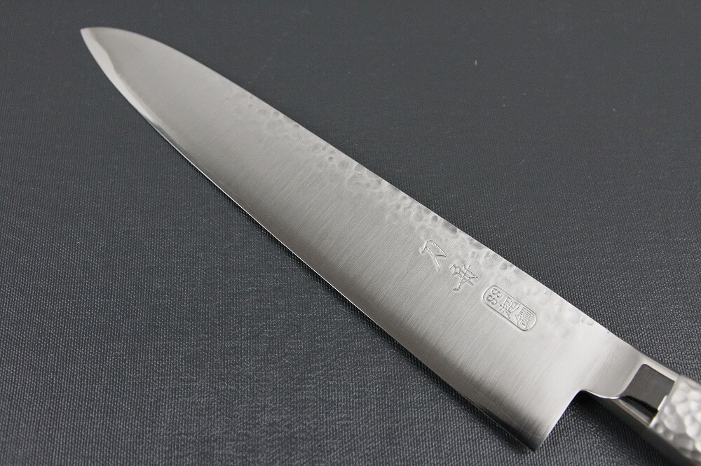 hamfin_gyuto240L_02 Japanese Chef Knife, Hammer Finish Series, Gyuto chef knife 240mm left-handed, details of blade front view