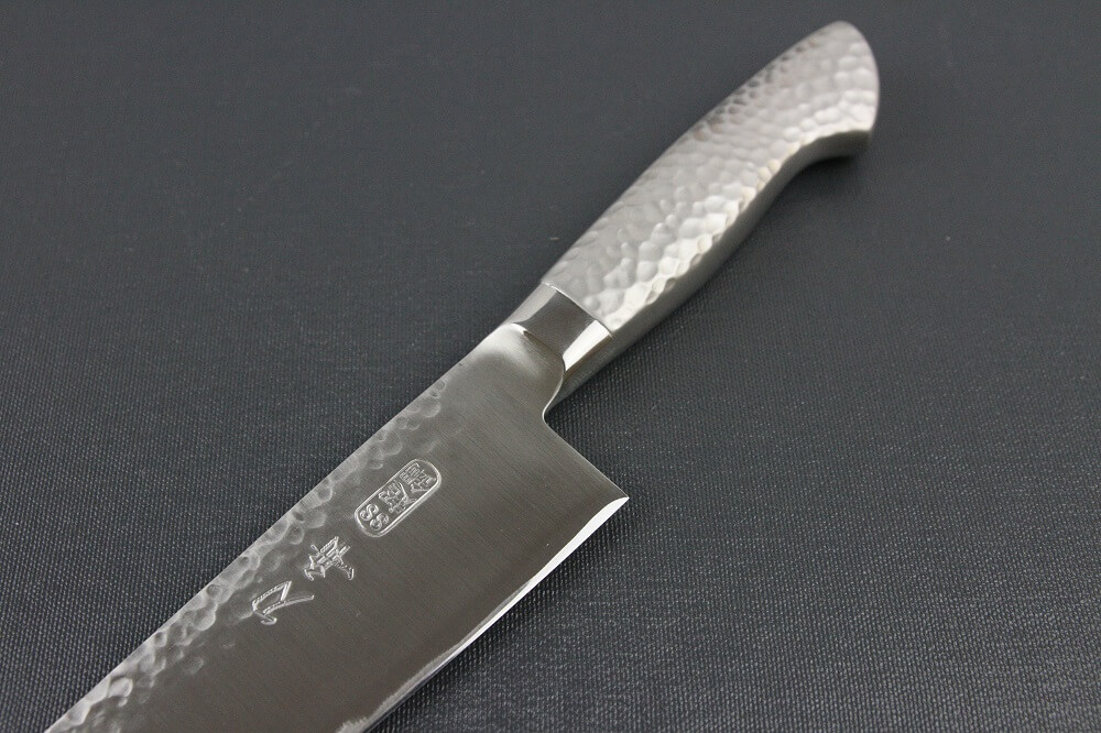 hamfin_gyuto240L_07 Japanese Chef Knife, Hammer Finish Series, Gyuto chef knife 240mm left-handed, diagonal front view