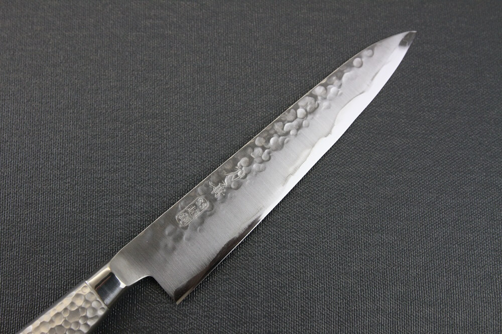 hamfin_petit150_02 Japanese Chef Knife, Hammer Finish Series, Petit knife 150mm, details of blade front side