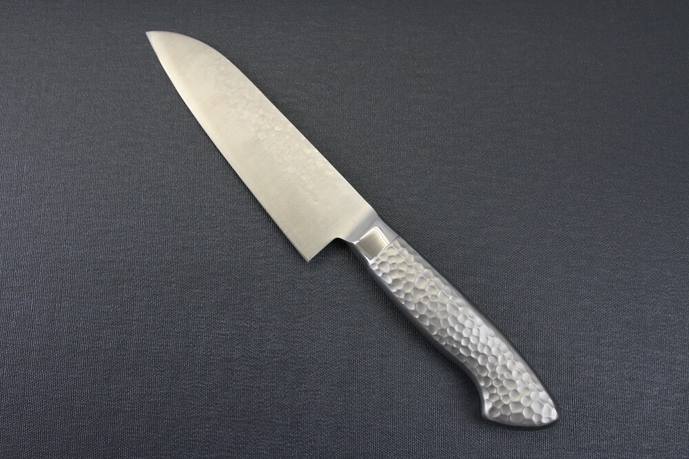 hamfin_santoku150_04 Japanese Chef Knife, Hammer Finish Series, Santoku multi-purpose 150mm, backside view