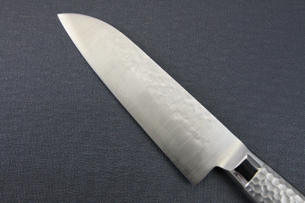 hamfin_santoku150_05 Japanese Chef Knife, Hammer Finish Series, Santoku multi-purpose 150mm, details of backside blade