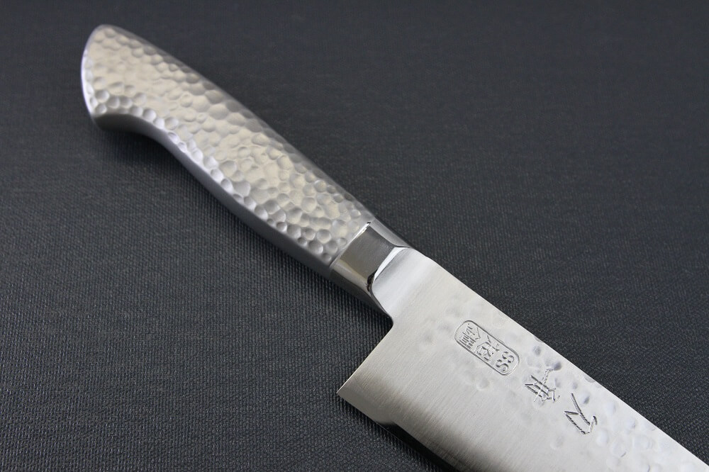 hamfin_santoku165_01 Japanese Chef Knife, Hammer Finish Series, Santoku multi-purpose 165mm, diagonal front view