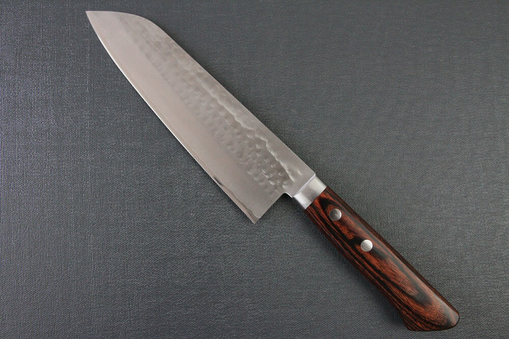 spsantoku_hamfin_maho_IMG_6225 Toshu Santoku multi-purpose Japanese chef's knife, hammered finish blade and mahogany handle, backside view